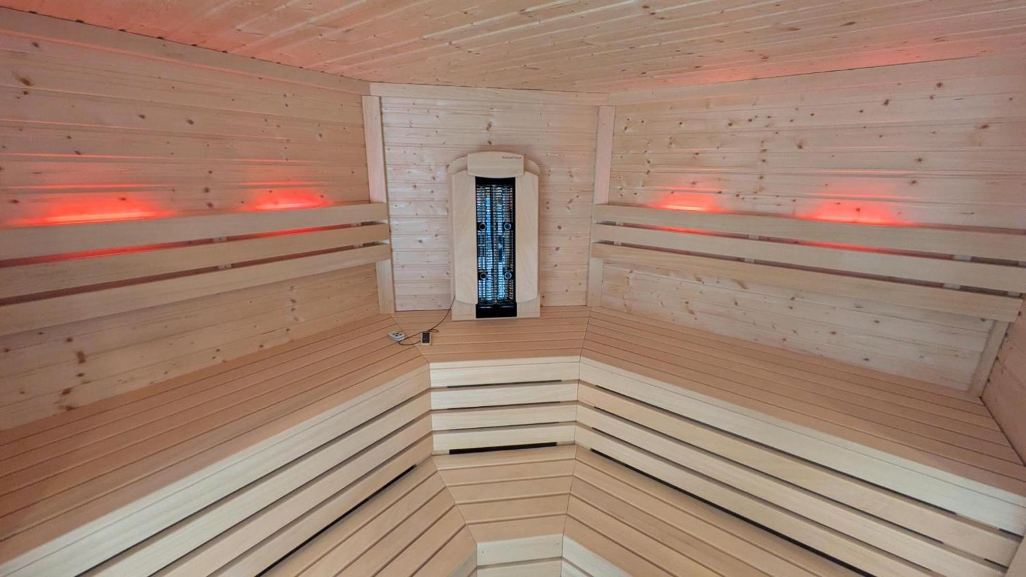 Landhotel Sonneneck - Breuna Im Naturpark Dış mekan fotoğraf
